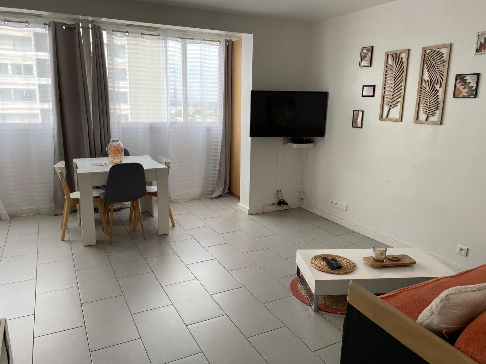 Appartement Aux Portes De Paris クレテイユ エクステリア 写真